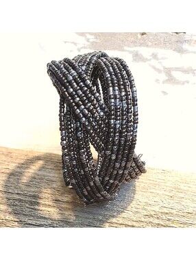 Solid Black Vintage Y2K 90s Striped Pretzel Memory Wire Cuff Bracelet